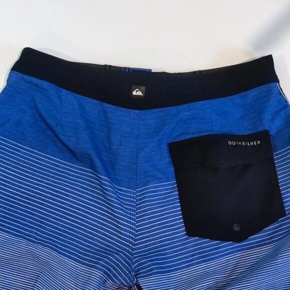 Quiksilver board short men's size 29 blue white stripes Dryflight - Picture 4 of 16